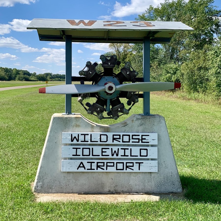 Wild Rose Airport Sign cropped